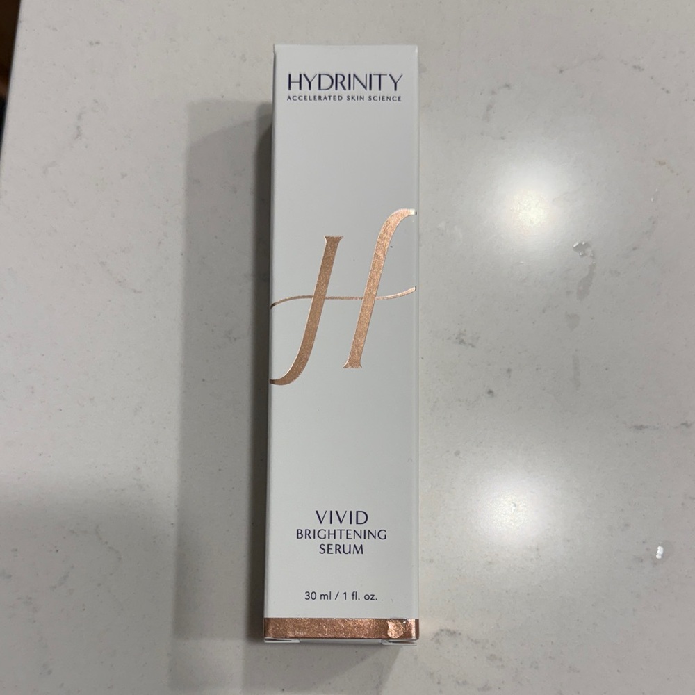 Hydrinity Vivid Brightening Serum NIB